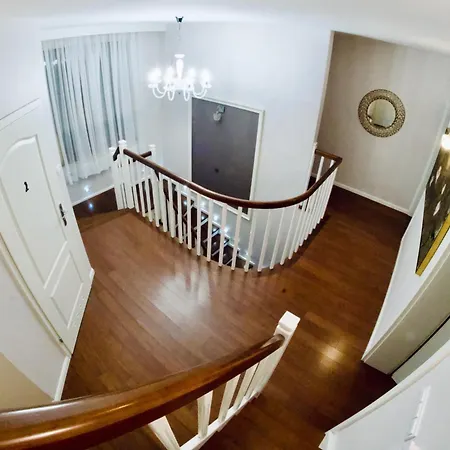 Luxury - Jessapart Walendia * Walendow