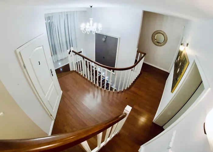 Luxury - Jessapart Walendia * Walendow